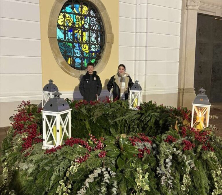 Paljenje druge adventske svijeće