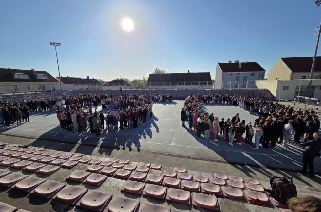 II. osnovna škola proslavila 250. godišnjicu uz bivše učenike