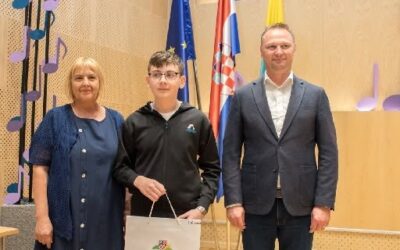 Župan Marušić nagradio najbolje učenike i mentore